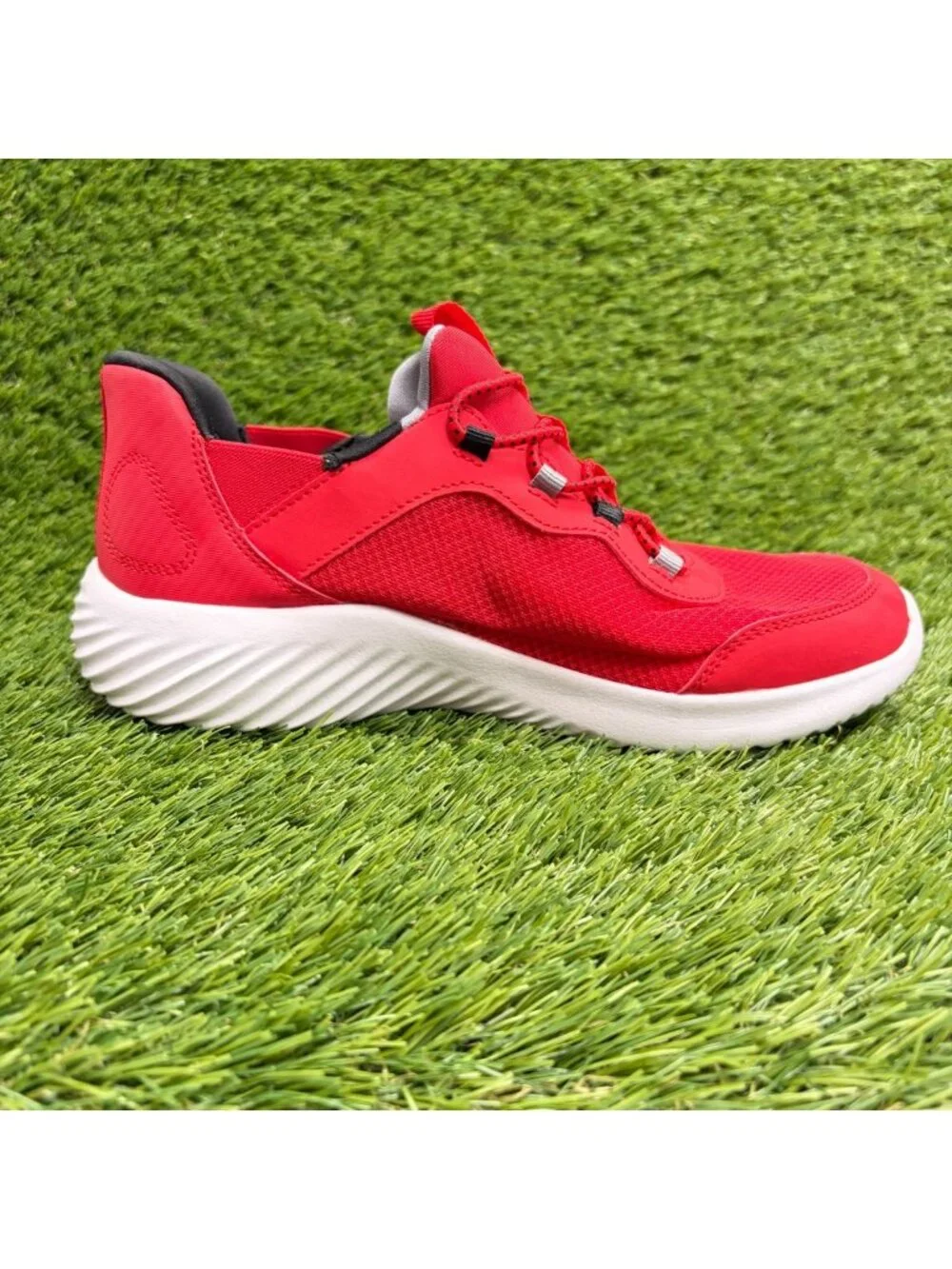 Skechers Bounder Brisk Burst Boys Size 5Y Red Athletic Running Shoes Sneakers